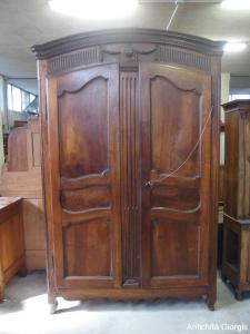 ARMADIO IN NOCE A DUE PORTE CON CORNICE CENTINATA EPOCA PRIMI 800 L154xP62xH294